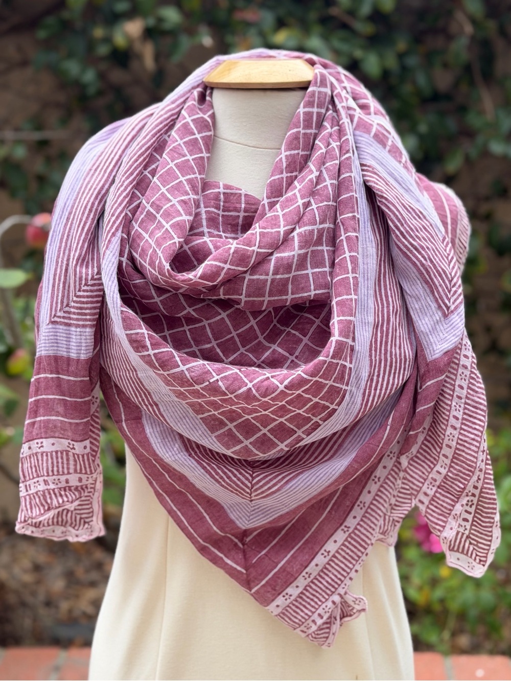 Soft Mauve Geometric Women's Scarf - Lightweight Wrap